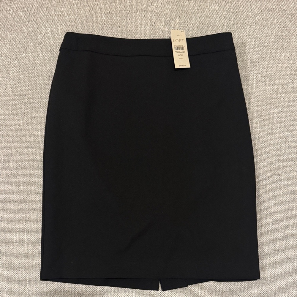 LOFT Black Pencil Skirt - Timeless Tailored Cut